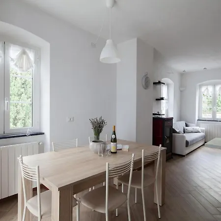 Apartment House X Visit 5terretigulliobay *